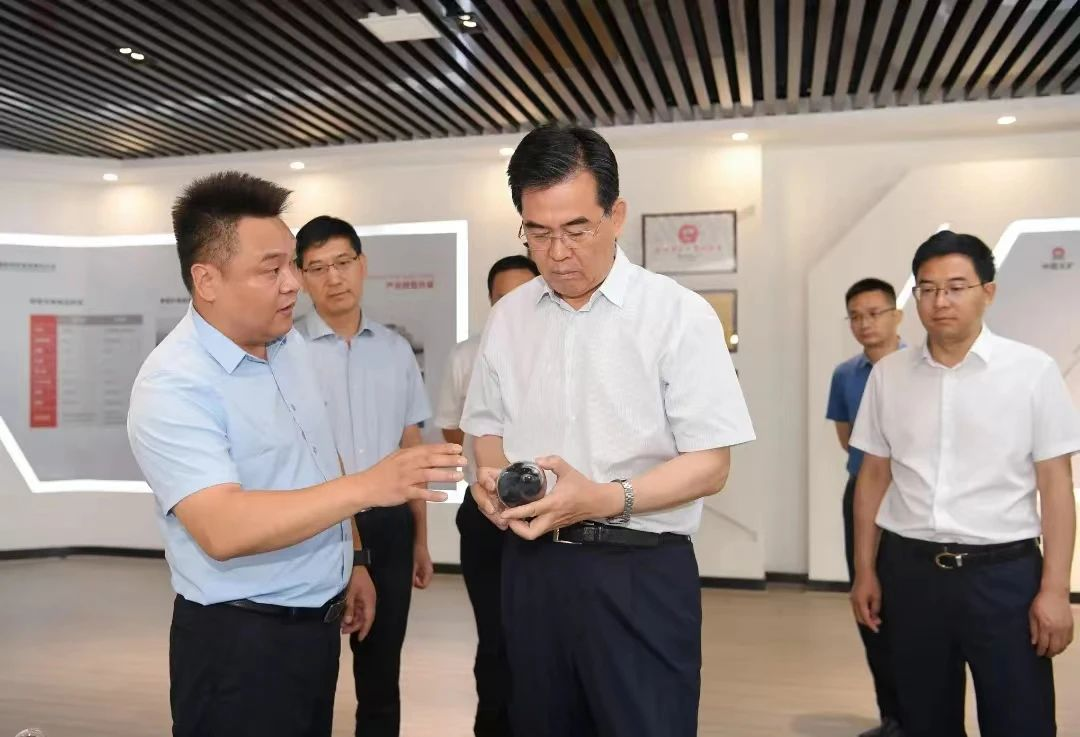 貴州省委副書記、省長(zhǎng)李炳軍調(diào)研貴州金瑞
